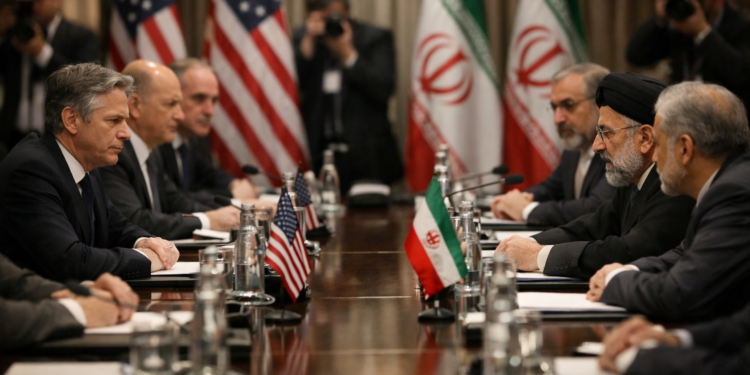 US-Iran Peace Talks in Islamabad Face Uncertainty Over Sanctions and Lebanon Issue